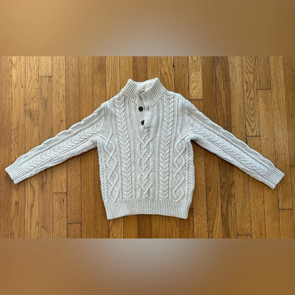 GAP Kids Cream Cable Knit Sweater. Size Large (10-11)